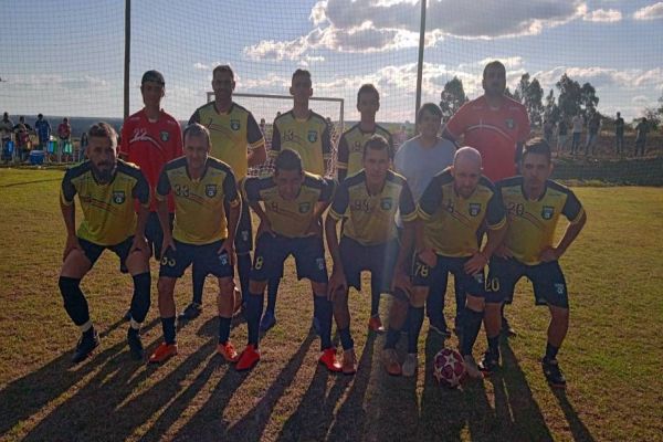 Experiência goleia Centralito na abertura da 6° Copa do Interior do Rio do Salto de Futebol Suíço