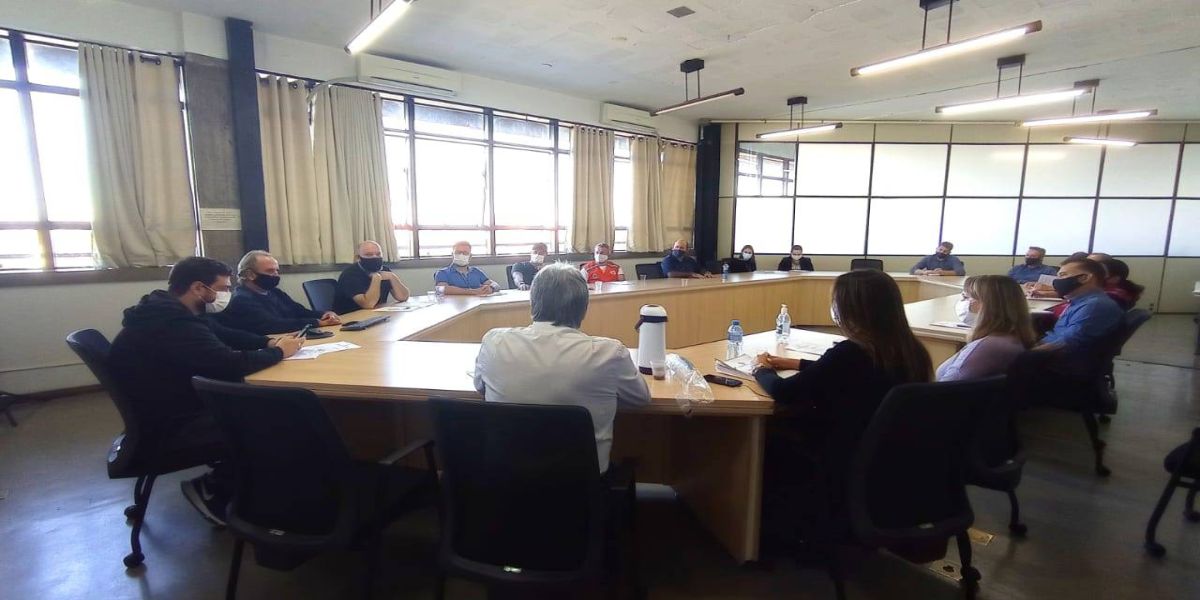 "É hora da nossa cidade demonstrar maturidade", diz Paranhos