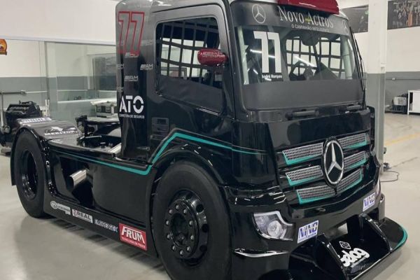 Copa Truck: Equipe oficial Mercedes-Benz apresenta novo esquadrão