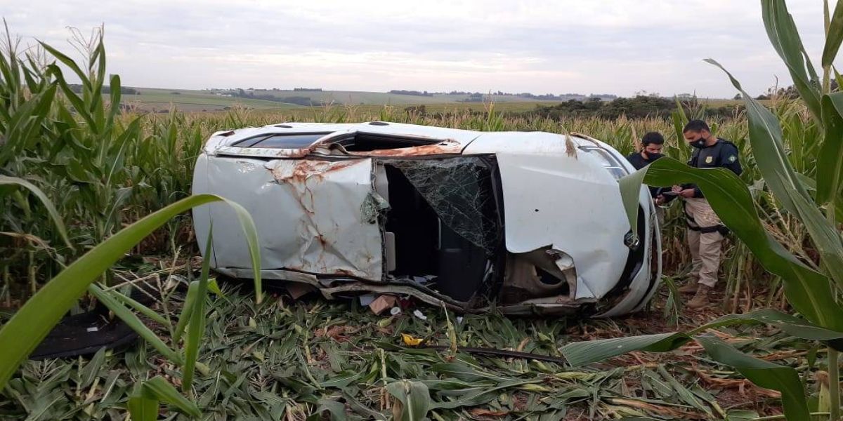 Homem morre após capotar veículo por mais de 10 vezes na rodovia BR-467 em Cascavel
