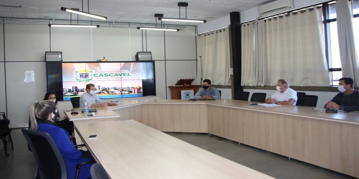 Meio Ambiente apresenta e detalha contrato com a Fipe ao Observatório Social