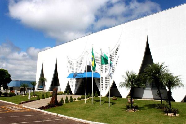 Unioeste firma intercâmbio com universidades latino-americanas