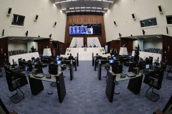 Instalada Comissão Especial que vai analisar PEC que cria a Polícia Penal no Paraná
