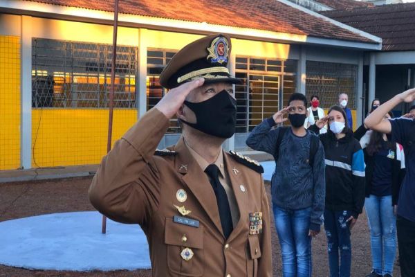 Imagem referente a notícia: Deputado Coronel Lee pede explicações sobre doação de vacinas
