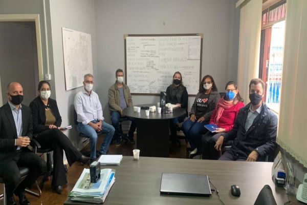 Vereadores discutem viabilidade de projetos voltados para energia solar