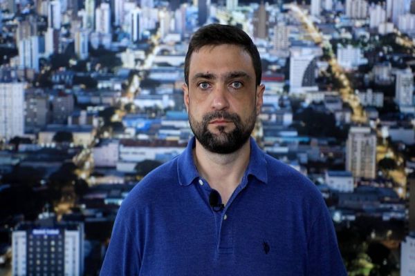 Imagem referente a notícia: Novo decreto traz restrições para conter avanço de casos de Covid-19