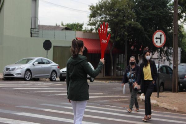 Maio Amarelo: Ação educativa busca diálogo entre pedestres e condutores