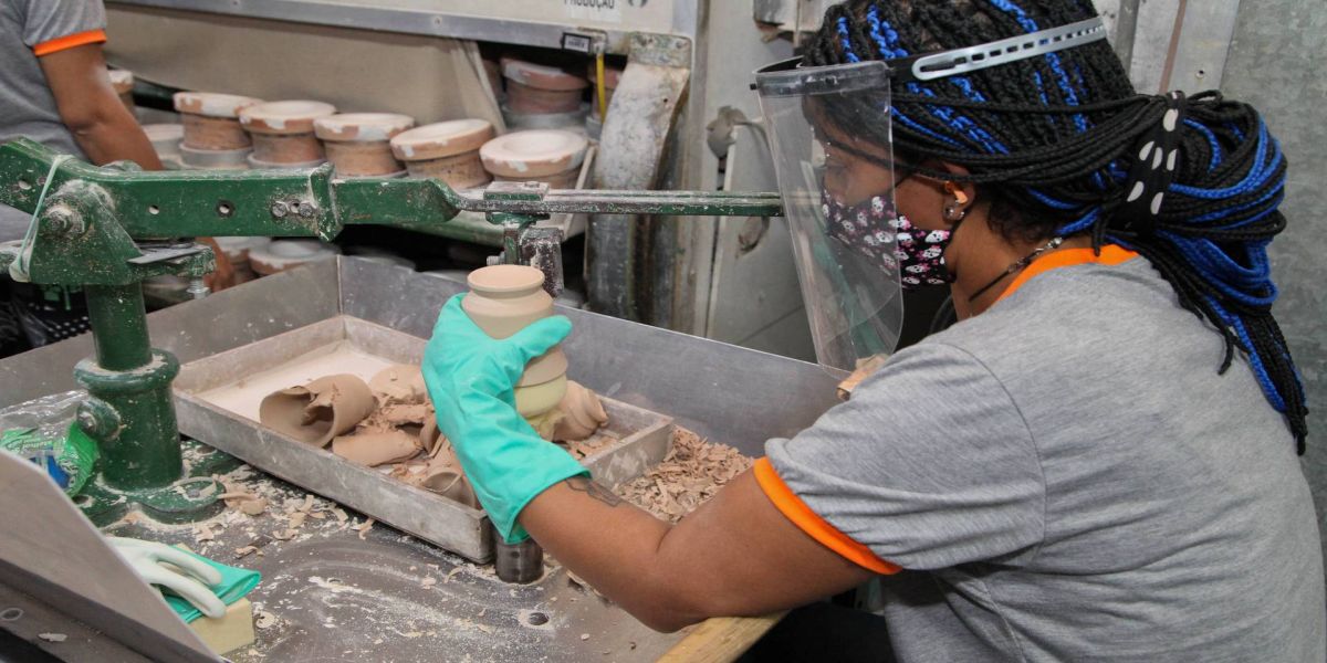 Levantamento mostra que 86% das cidades abriram novas vagas entre janeiro e abril