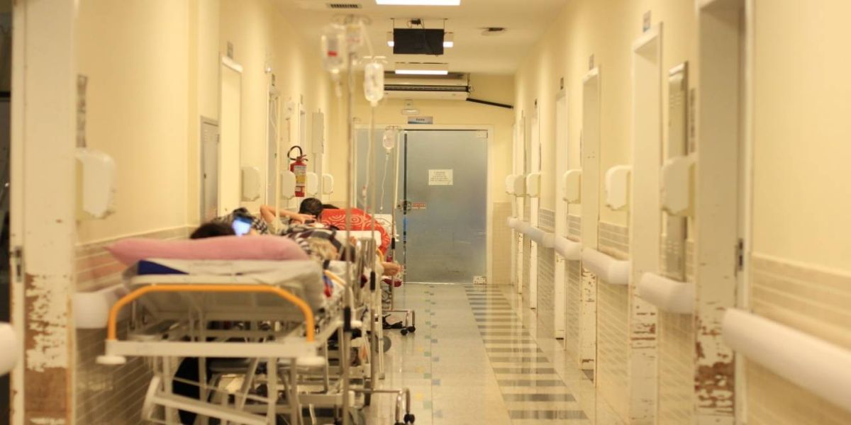 Macrorregional Oeste tem seis leitos de UTI covid-19 disponíveis para 154 pacientes aguardando leito