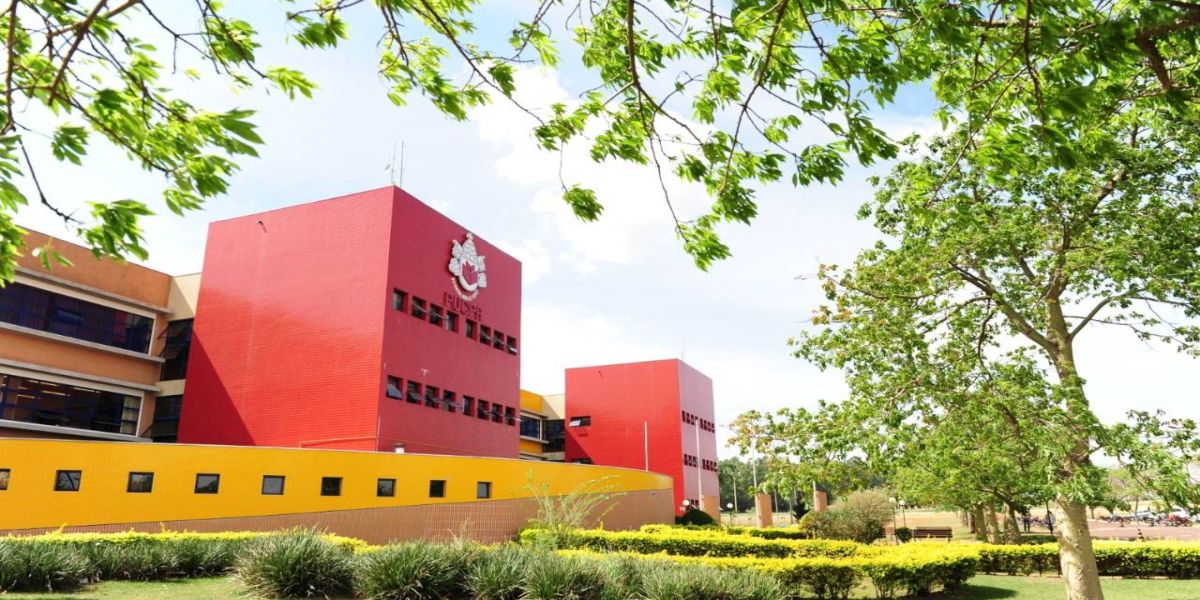 PUCPR abre inscrições para o Vestibular Geral e de Medicina