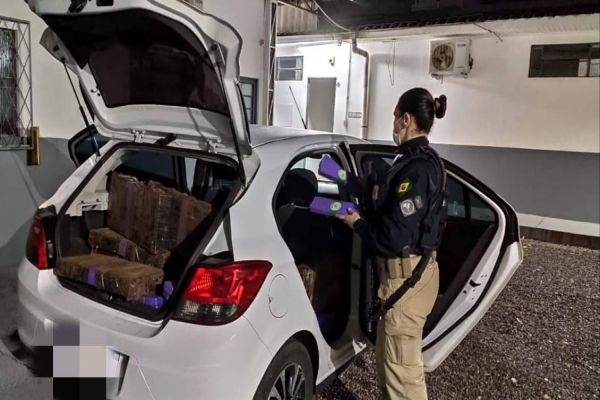 Imagem referente a notícia: PRF prende traficante tentando se esconder em Motel no Oeste do Paraná