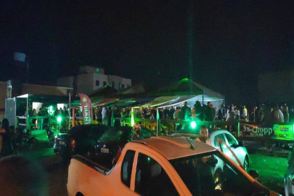 Imagem referente a notícia: Fiscalização fecha quatro estabelecimentos por desrespeito às regras sanitárias em Cascavel