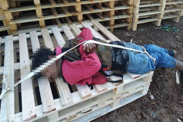 Imagem referente a notícia: Homem armado com facão é detido por populares após tentar atacar trabalhadores no Jardim Veneza