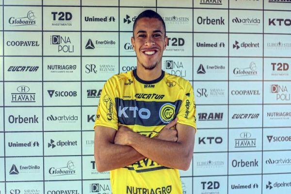 Na véspera da estreia no Campeonato Brasileiro da Série D, Cascavel apresenta volante Lohan Alves