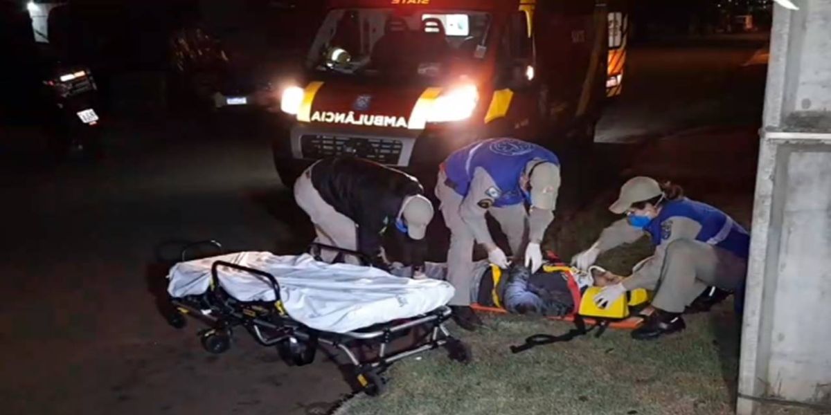 Homem tem celular furtado após ser atropelado no Bairro Claudete, em Cascavel