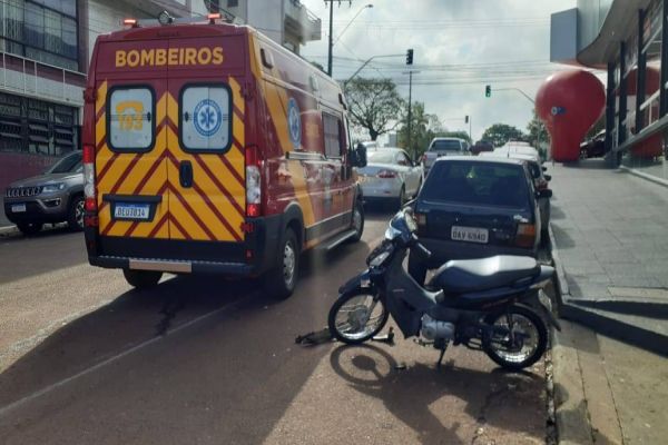 Imagem referente a notícia: Colisão de trânsito é registrado no Bairro São Cristóvão, em Cascavel