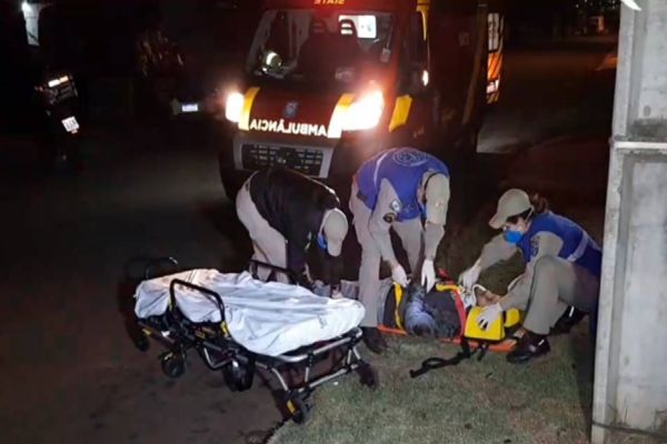 Homem tem celular furtado após ser atropelado no Bairro Claudete, em Cascavel