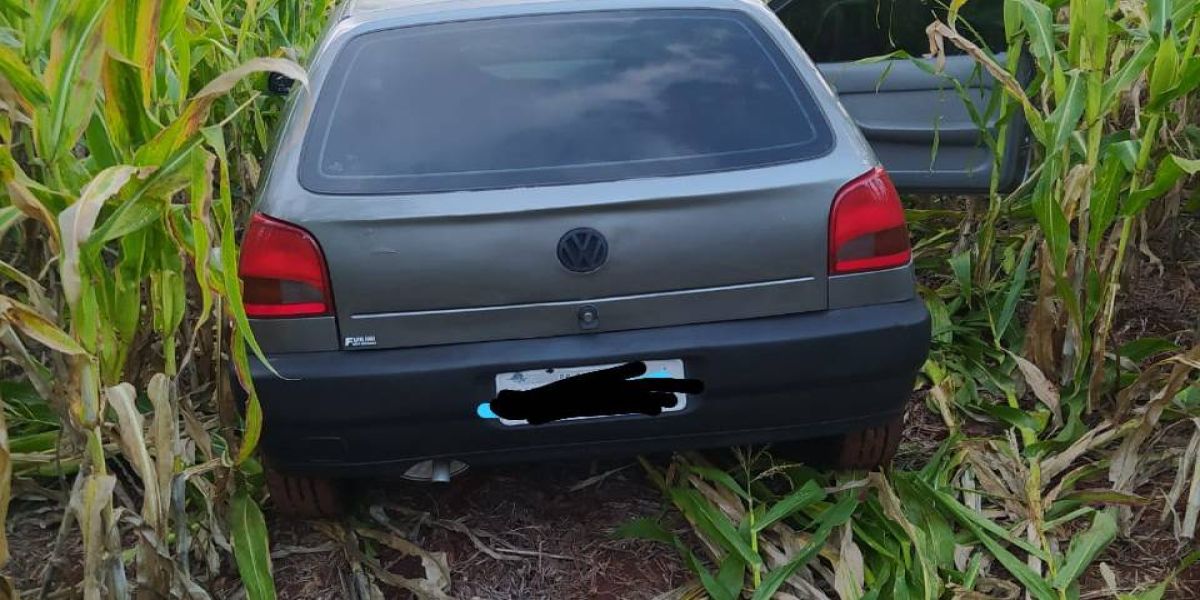 Polícia Militar recupera Gol Furtado na Rua Jorge Lacerda