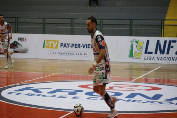 Liga Nacional: Em jogo eletrizante, Cascavel Futsal vence Blumenau de virada