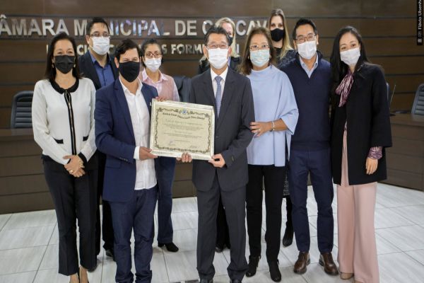 Imagem referente a notícia: Dr.Sagae, Regente Geferson e Albergue Andre Luiz são homenageados na Câmara de Cascavel