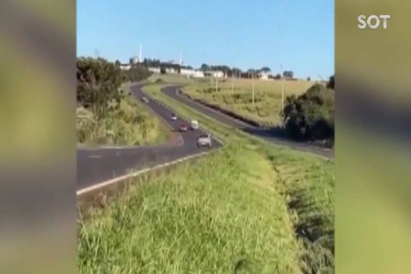 Imagem referente a notícia: Motorista é flagrado dirigindo pela contramão na BR-467 entre Cascavel e Toledo; Vídeo