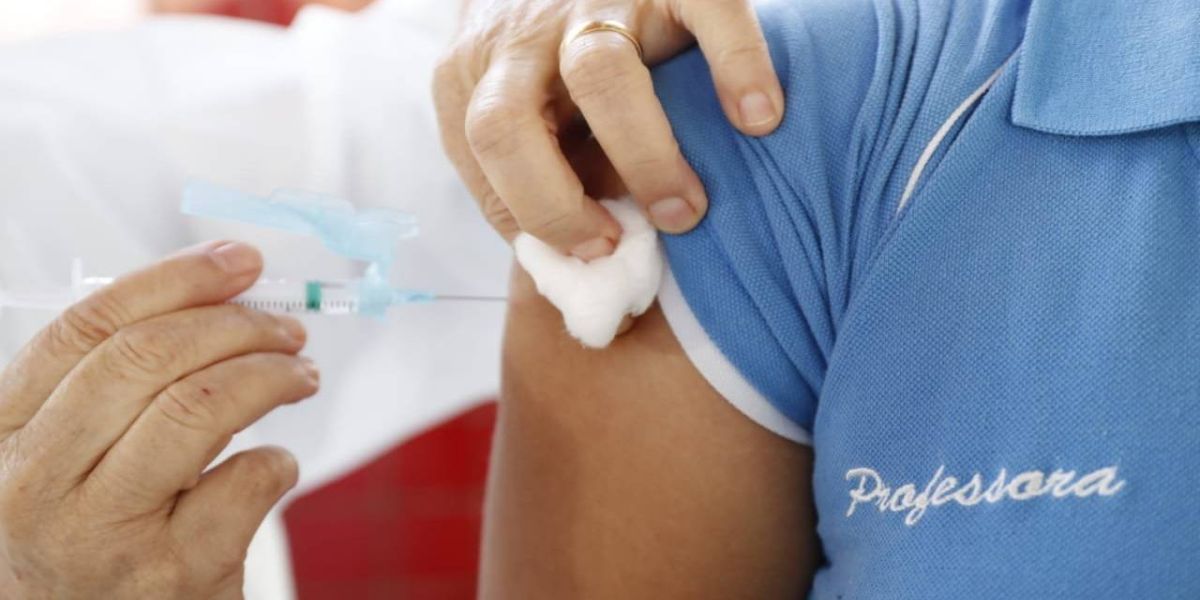 Covid-19: Cascavel vacina mais de 100 mil pessoas com a primeira dose