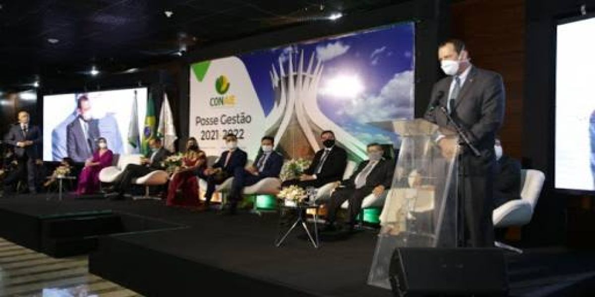 Sicredi renova acordo de cooperação com Conaje