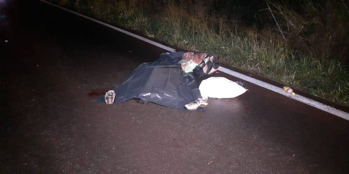 Homem morre após ser atropelado na rodovia BR-467, em Cascavel