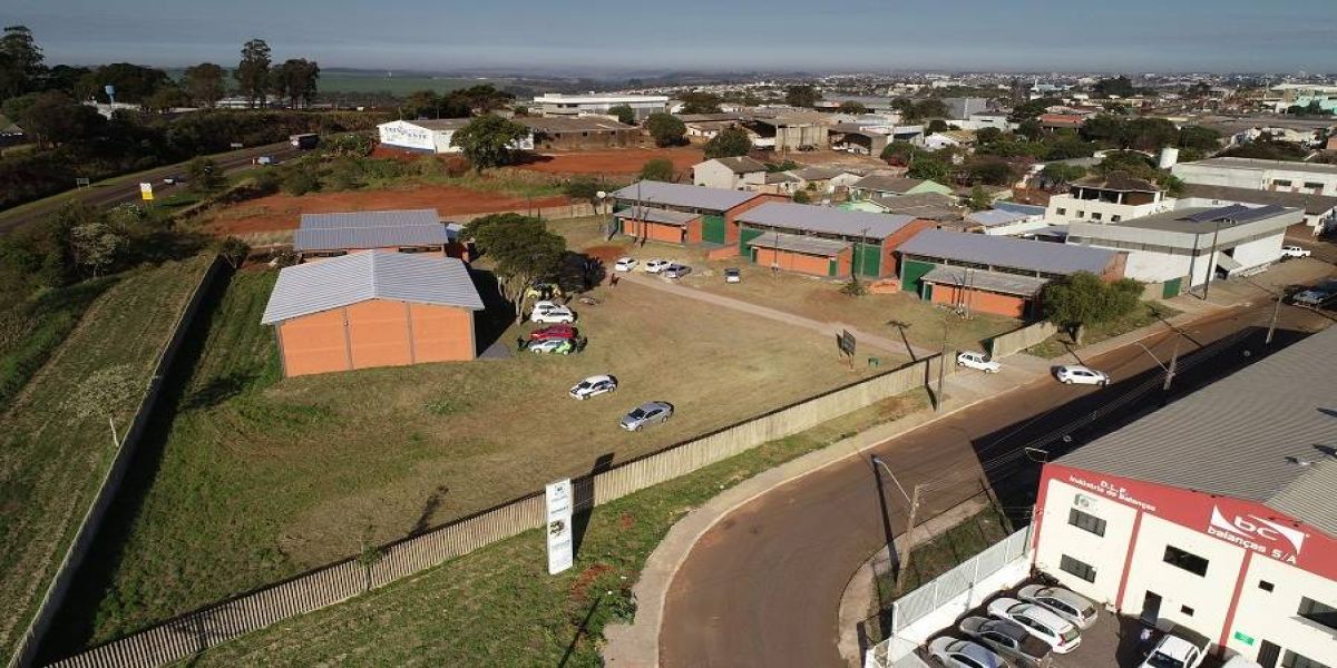 Município entrega casulos industriais revitalizados no Bairro Cataratas
