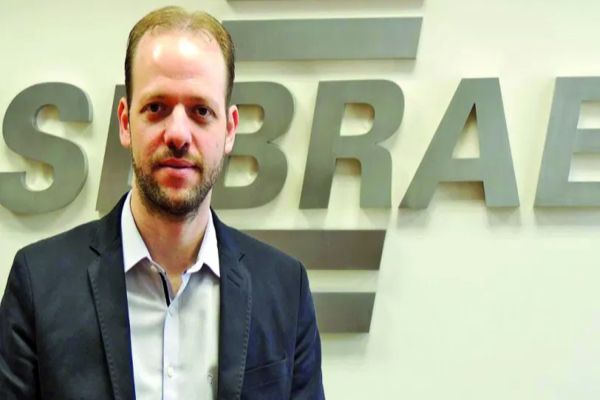 Augusto Stein fala ao Acic Entrevista sobre importância da pequena empresa