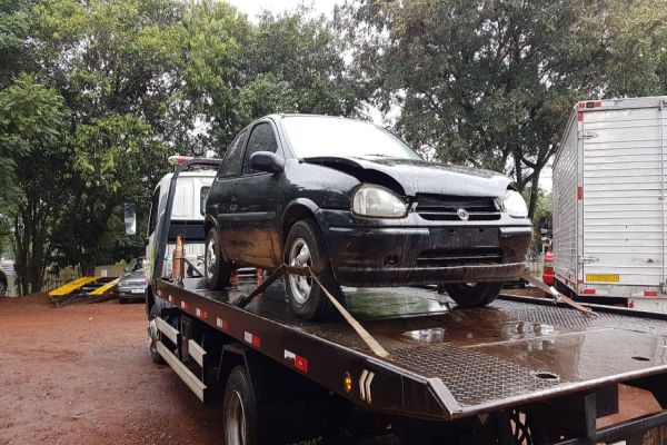 Corsa Wind alerta de furto é recuperado pela Policia Militar no Bairro Santa Cruz