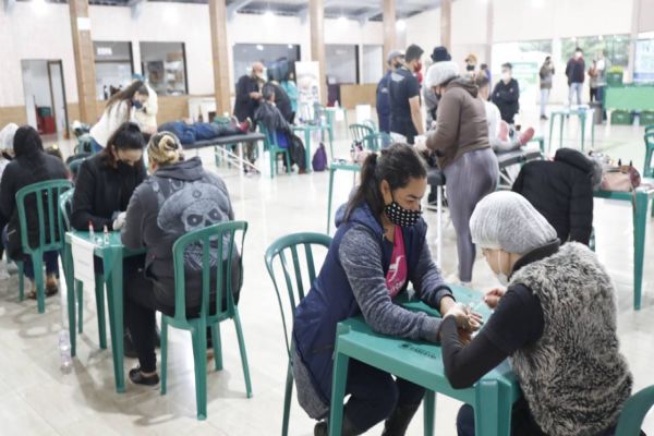 "Cuidar das pessoas tem que ser a principal obra do poder público", diz Paranhos