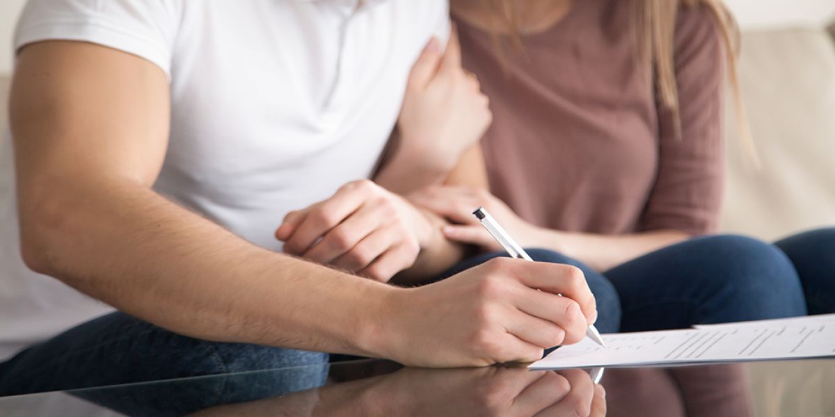 Contrato de namoro: medida traz segurança para casais que não querem constituir família