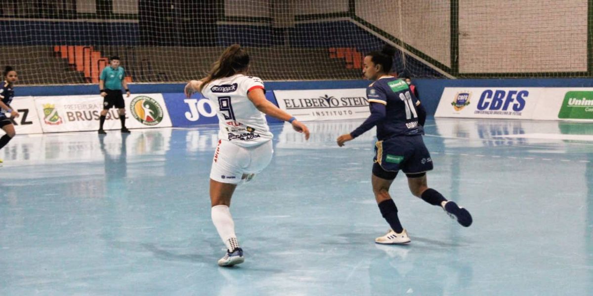 Stein Cascavel Futsal e Barateiro ficam no empate na Neva pelo Novo Futsal Feminino