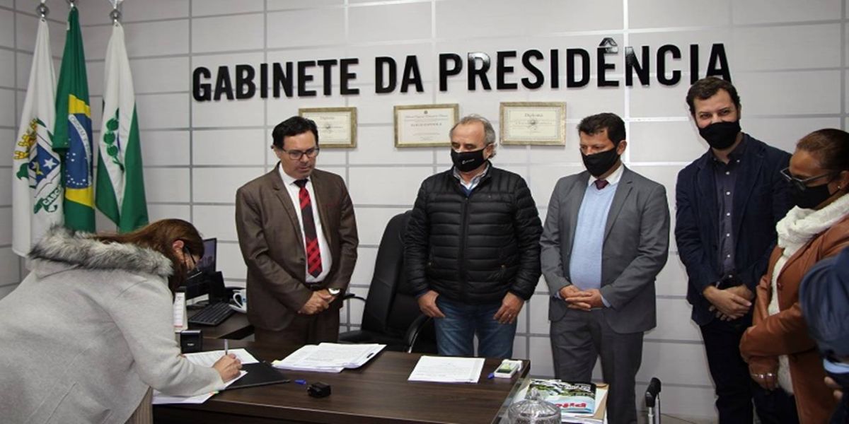 Pramorar: Cascavel protocola projeto que cria o Programa Municipal de Habitação