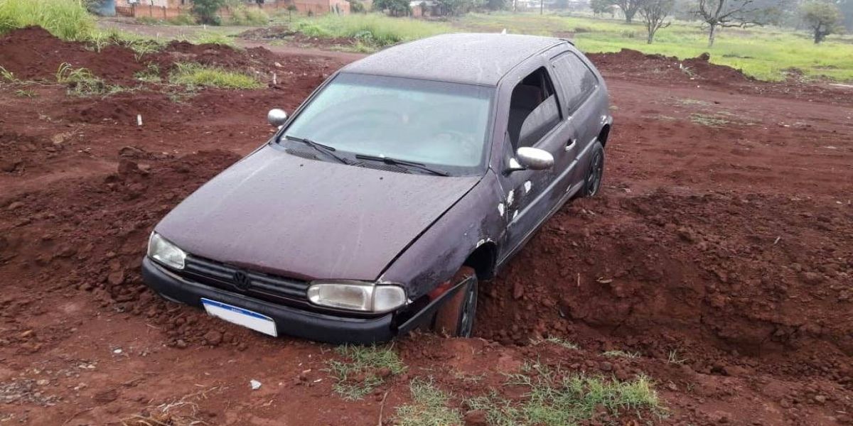 Polícia Militar recupera Gol furtado no Bairro Floresta