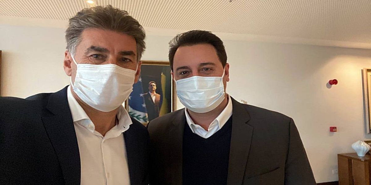 Paranhos e Ratinho Junior discutem obras para a região