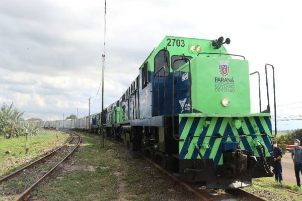 Aumento da malha ferroviária vai transformar a região Oeste, diz Paranhos