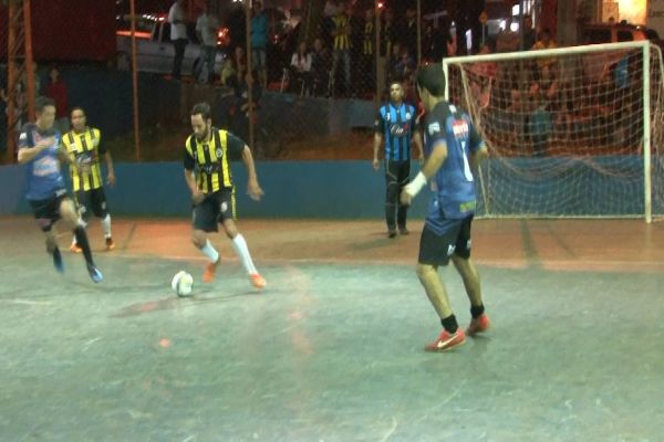 Imagem referente a notícia: Cia do Evento fatura o titulo da Copa Floresta de Futsal de 2017