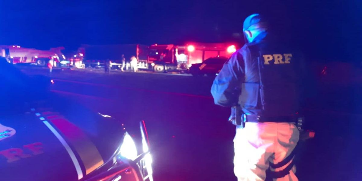 Colisão em sequência envolve quatro veículos e mobiliza equipes de socorro na BR-369 em Cascavel