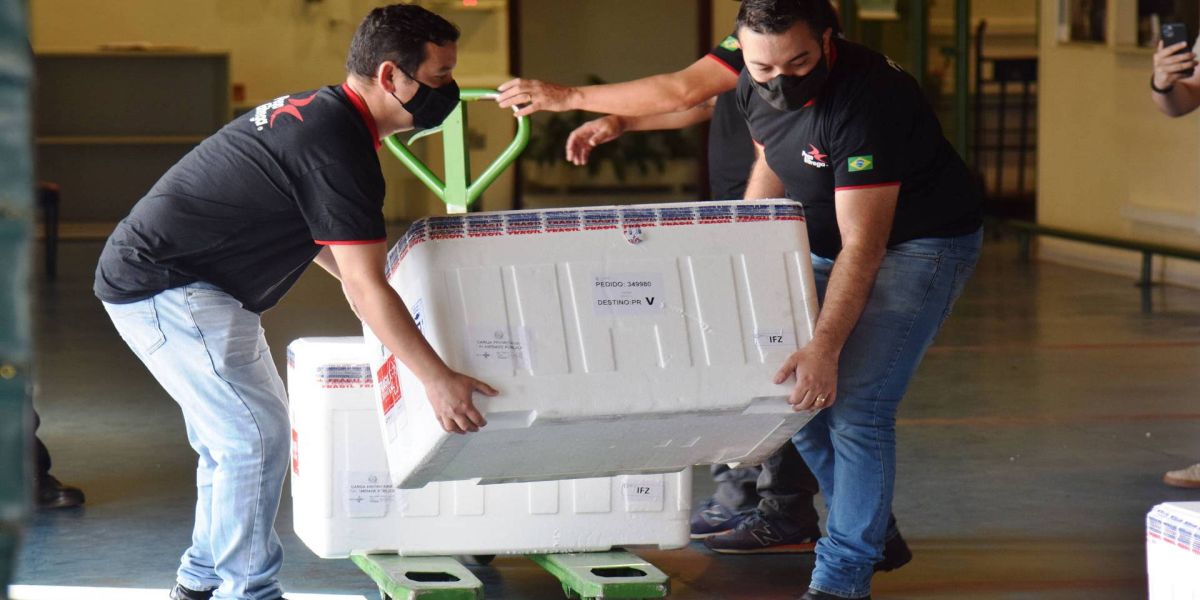 Paraná receberá nos próximos dias mais 439.340 vacinas; lote contém 91,2 mil doses da Janssen