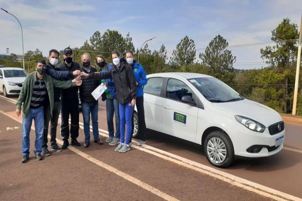 Canoagem de Cascavel recebe carro zero após emenda do Deputado Márcio Pacheco