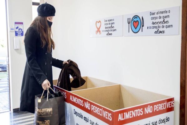 Câmara faz campanha de arrecadação de alimentos e roupas para doação