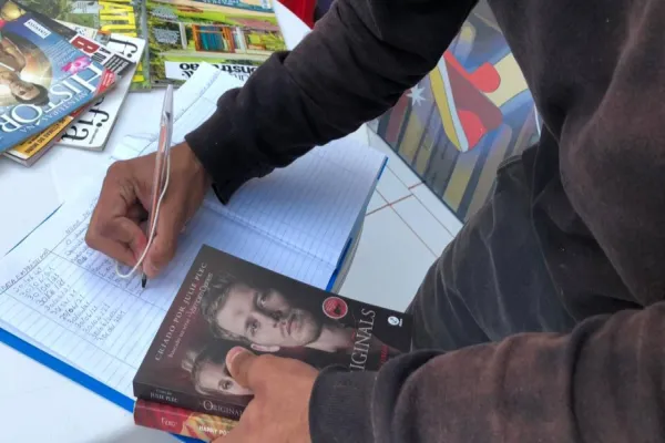 Foto relacionada a notícia: Leitura Solidária chega ao Centro da Juventude do Interlagos