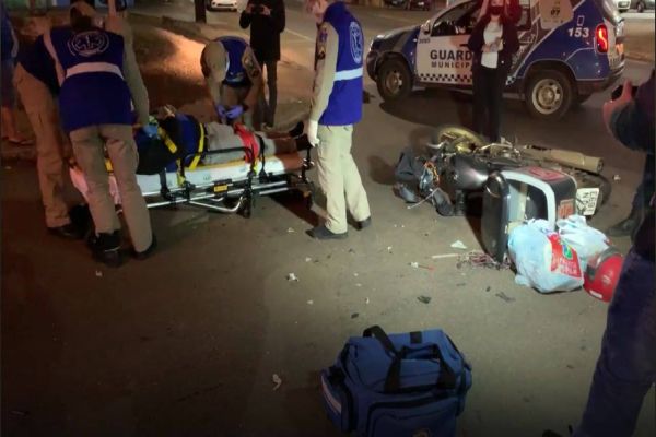 Imagem referente a notícia: Motorista foge após colidir contra moto e motociclista fica ferido no Bairro Periolo