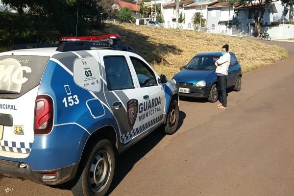 Guarda Municipal recupera Corsa Wind furtado na Rua Vicente Machado