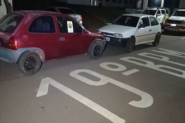 Imagem referente a notícia: Serviço de Inteligência da PM de Toledo, recupera dois veículos furtados em Cascavel