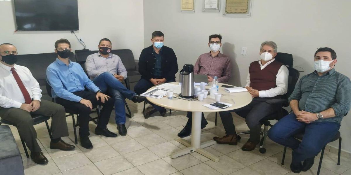 Giacometti acolhe demandas do Conselho Consultivo do Consamu