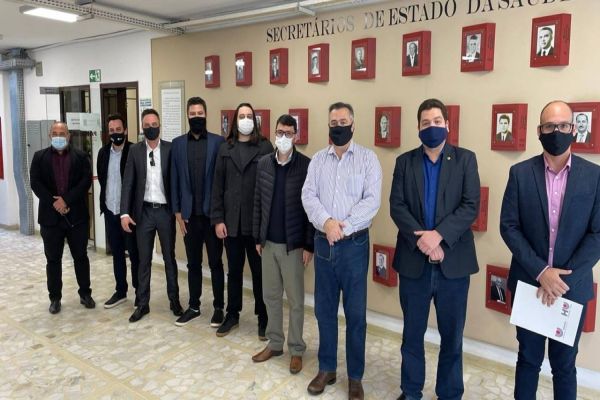 Edson Souza participa de negociação que liberou R$ 8 milhões para custeio do Huop