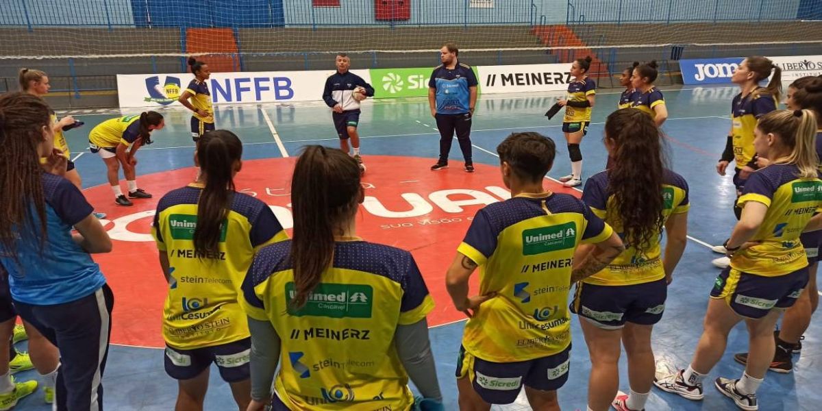Stein Cascavel Futsal faz últimos ajustes para encarar as Leoas pelo NFFB